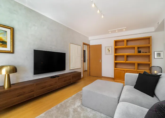 Whome Modern With Great Atmosphere شقة