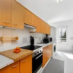 Whome Modern With Great Atmosphere Lizbona